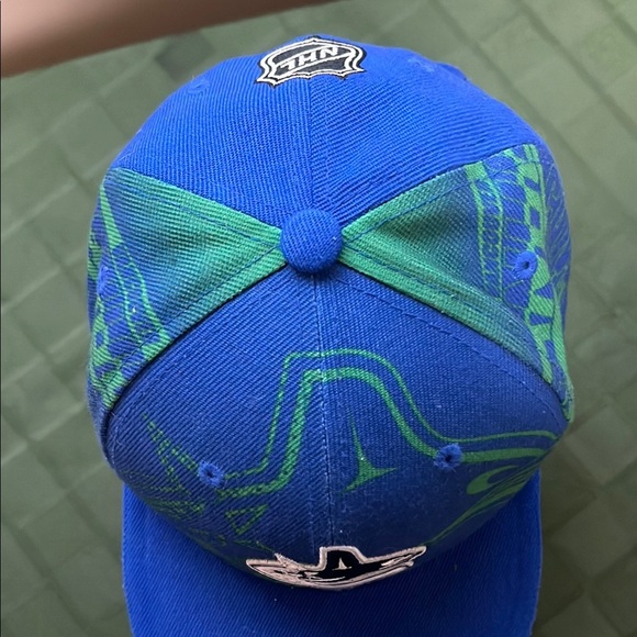 Youth Vancouver Canucks NHL Impact Fashion Snapback Cap - Picture 2 of 9